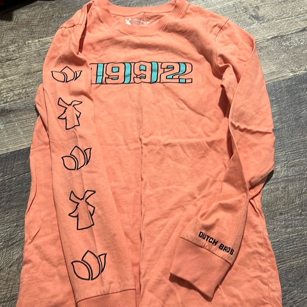 women’s small dutch long sleeve